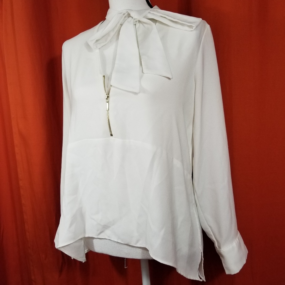 Zara Basic White Blouse, Size Medium - image 2